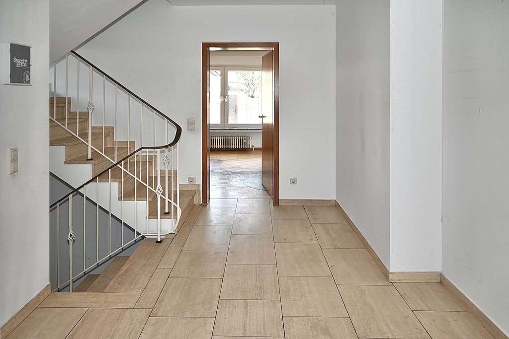 Immobilie in Dülmen - Dülmen: Großes Einfamilienhaus mit großer Garage und Vollkeller provisionsfrei zu verkaufen! - Bild 4
