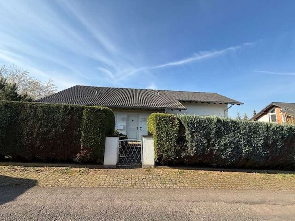 Immobilie in Ronneburg - ***gepflegtes Einfamilienhaus mit Einliegerwohnung in Feldrandlage*** - Bild 3
