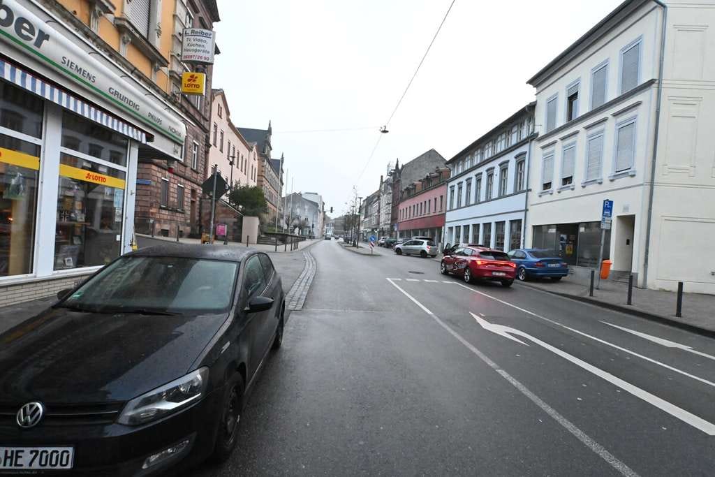 Immobilie in Sulzbach/Saar - Schöne Gewerbe und Mietimmobilie in Sulzbach zu verkaufen - Bild 3