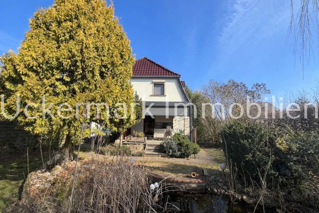 Immobilie in Gramzow - Haus und Grundstück für Ihr Familienglück in Gramzow - Bild 3