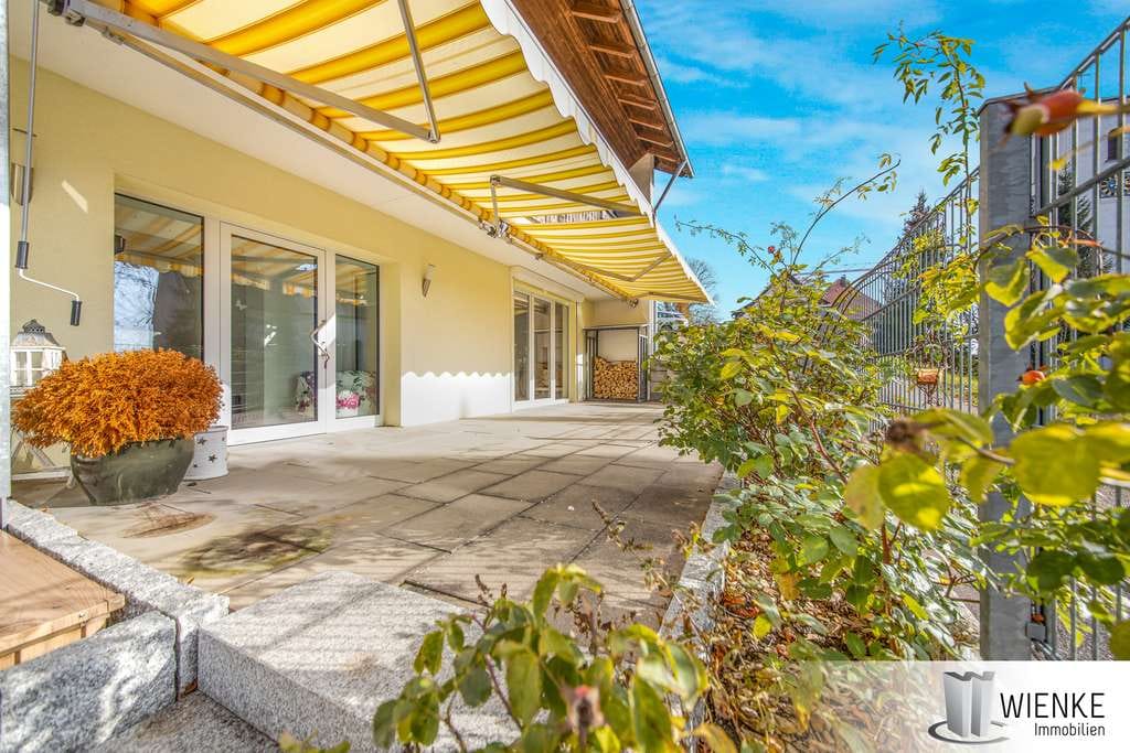 Immobilie in Herrischried - Sanierte Eigentumswohnung mit Garten und Terrasse, Einbauküche und Kaminofen inklusive - Bild 0