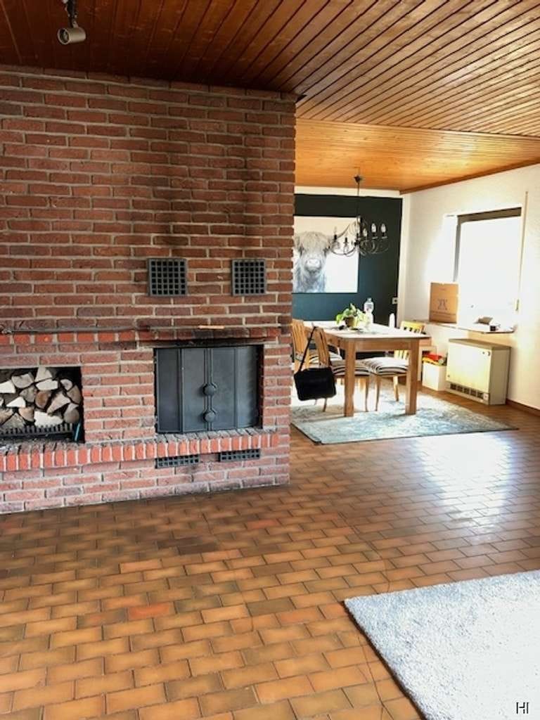 Immobilie in Heiligkreuzsteinach - Familienfreundliches Wohnhaus mit Einliegerwohnung und Doppelgarage in ruhiger schöner Lage - Bild 4