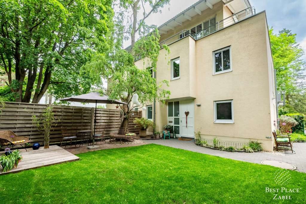 Immobilie in Kleinmachnow - Moderne Doppelhaushälfte mit flexiblem Raumkonzept - Wohnen, Arbeiten oder Familienleben! - Bild 5