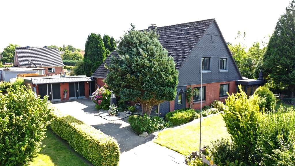 Immobilie in Stapel - Einfamilienhaus in Stapel – großzügig, solide und mit vielen Extras - Bild 0