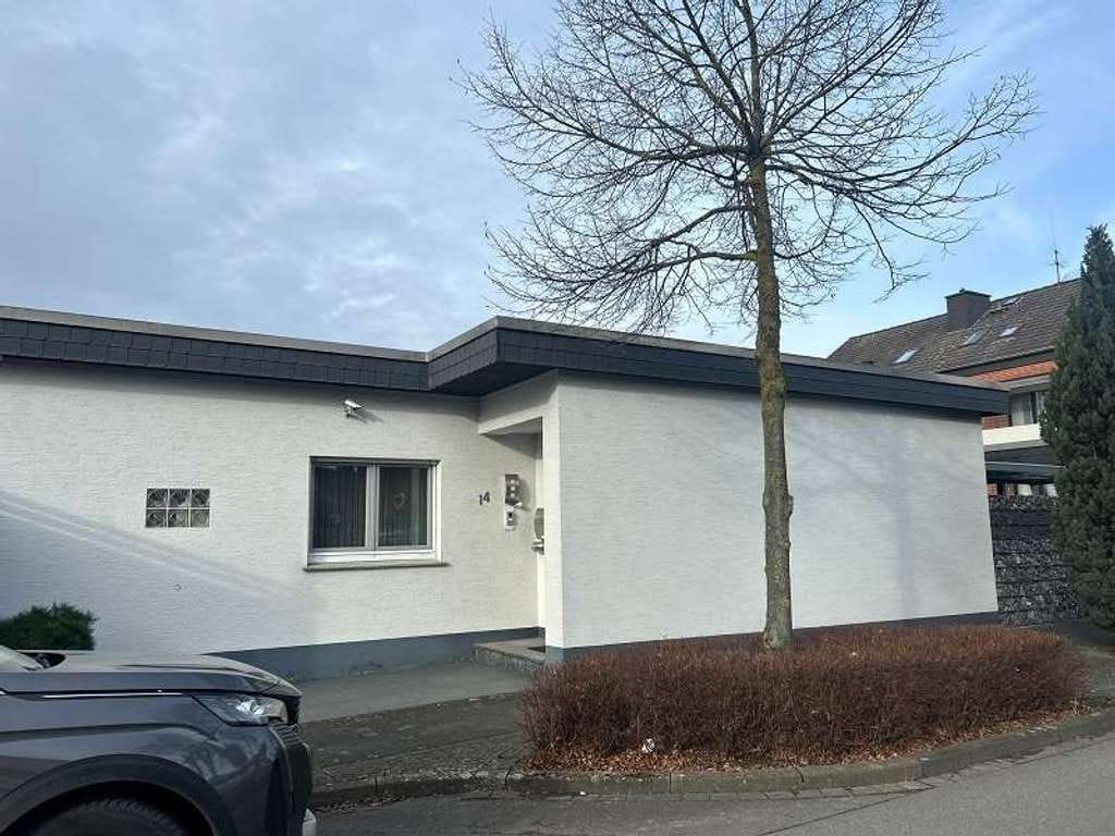 Immobilie in Delbrück - Gepflegter Bungalow in Delbrück auf Erbpachtgrundstück! - Bild 0