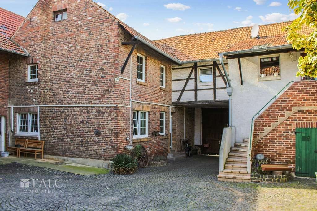 Immobilie in Linnich - Vierkanthof mit Blick auf Wiesen und Felder - Bild 3