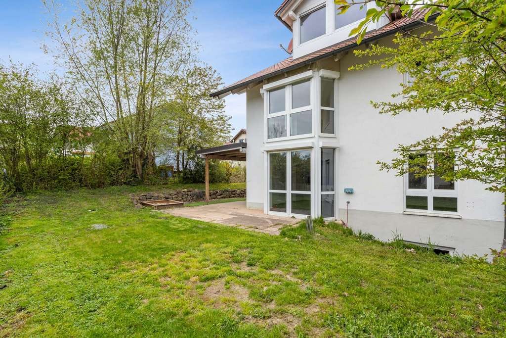 Immobilie in Sankt Wolfgang - Moderne DHH mit viel Platz und Süd-West-Garten | Ruhe für die ganze Familie - Bild 1