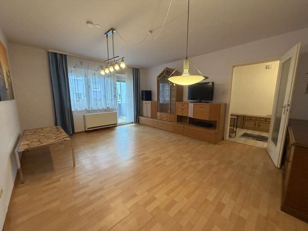 Immobilie in Weil der Stadt - Großzügige 2-Zimmer-Wohnung mit Balkon in Weil der Stadt - Merklingen - Bild 2
