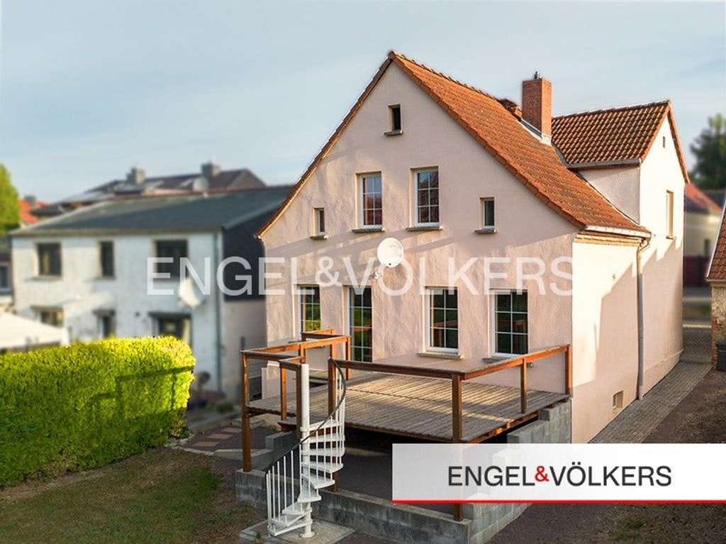 Immobilie in Sülzetal - Charmantes Einfamilienhaus mit Historie und moderner Ausstattung - Bild 0