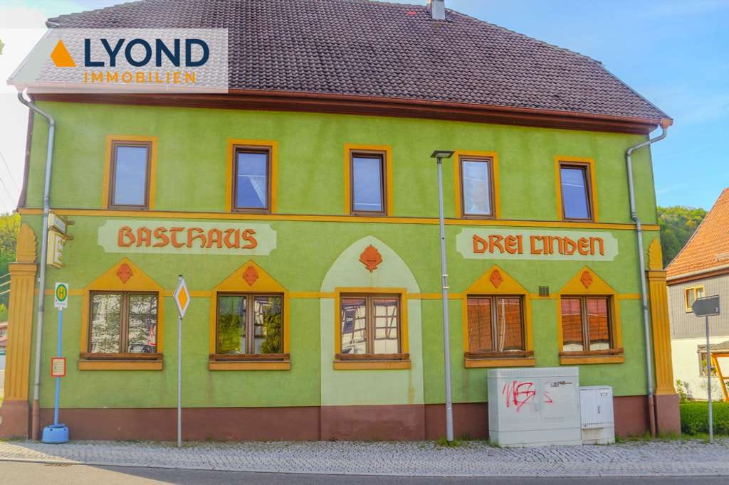 Immobilie in Wutha-Farnroda - Attraktives Mehrfamilienhaus in Wutha-Farnroda – Vielseitiges Anwesen mit großem Potenzial - Bild 0
