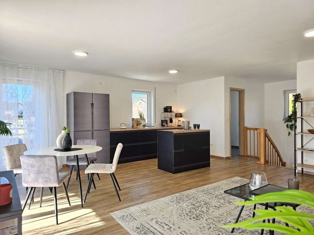 Immobilie in Aidenbach - "Freiheit und Lebenskomfort genießen...Moderne ETW auf 2 Etagen mit Balkon und Terrasse in kleiner Wohnungseigentümergemeinschaft!" - Bild 0