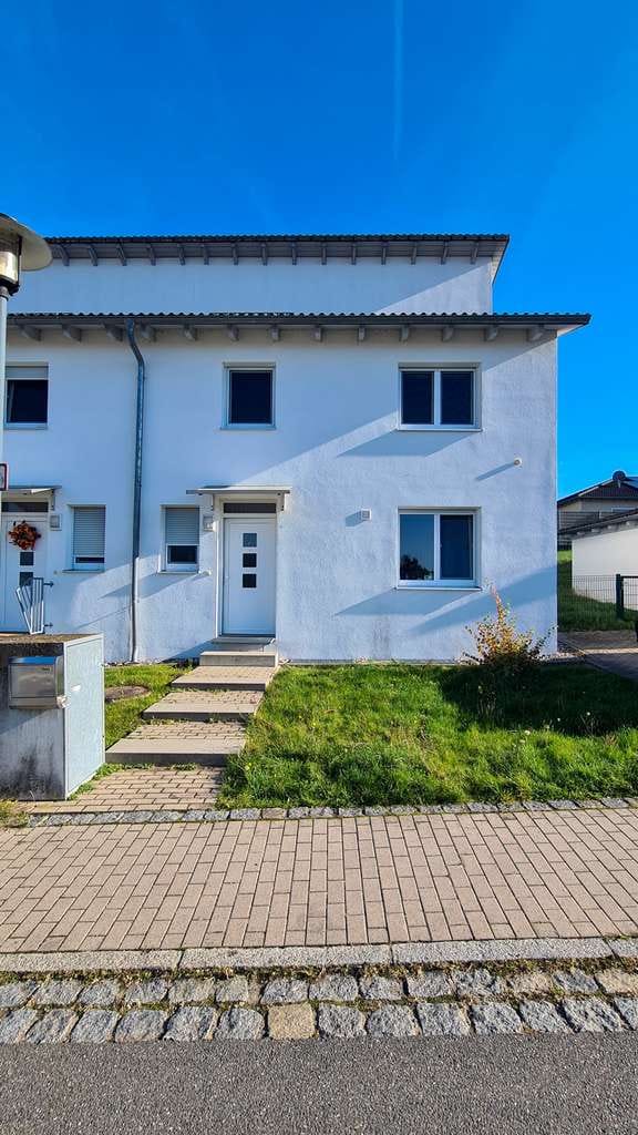 Immobilie in Mantel - Doppelhaushälfte als Kapitalanlage in Mantel - staatlich garantierte Mieteinnahmen - Bild 1