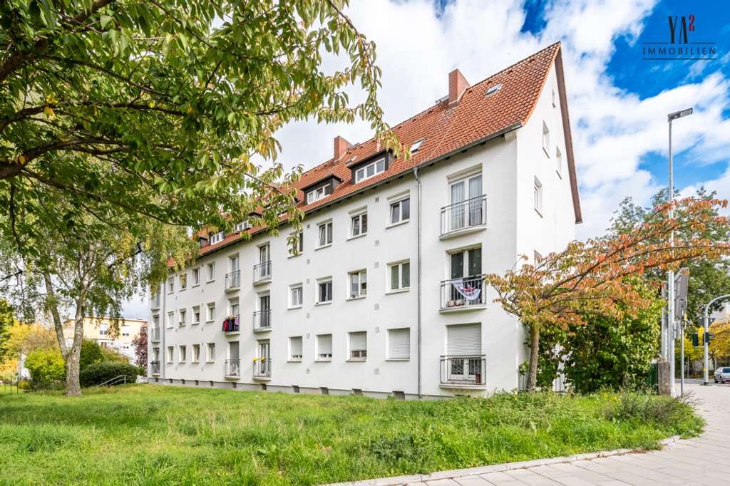 Immobilie in Bad Homburg vor der Höhe - ***Charmante Dachgeschosswohnung in zentraler Lage von Bad Homburg*** - Bild 1