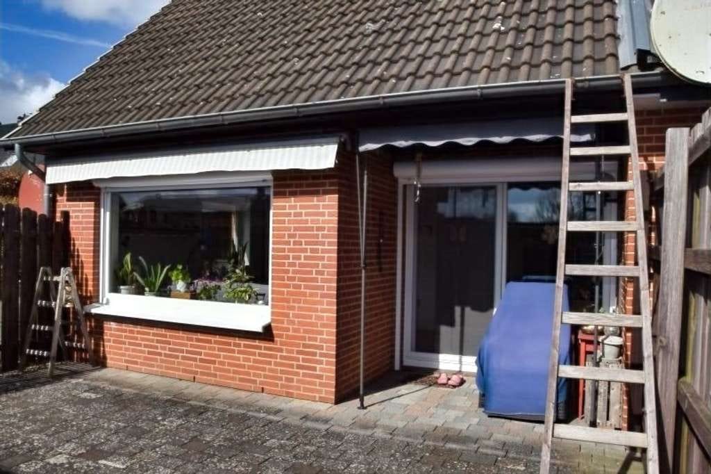Immobilie in Nübel - Gemütliches und gepflegtes Eigenheim in ruhiger Lage - Hier wohnt es sich hervorragend - Bild 2