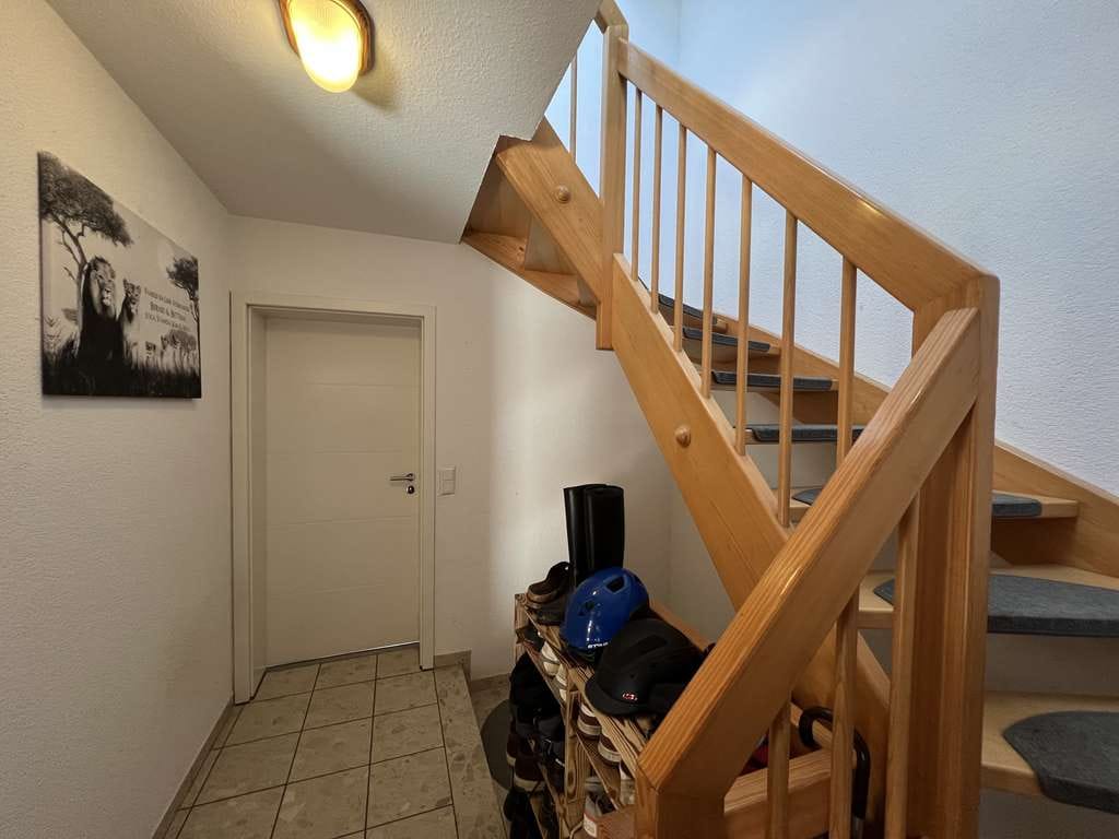 Immobilie in Dunningen - Familientraum in bevorzugter Wohnlage - Charmantes Zweifamilienhaus mit Einliegerwohnung - Bild 3