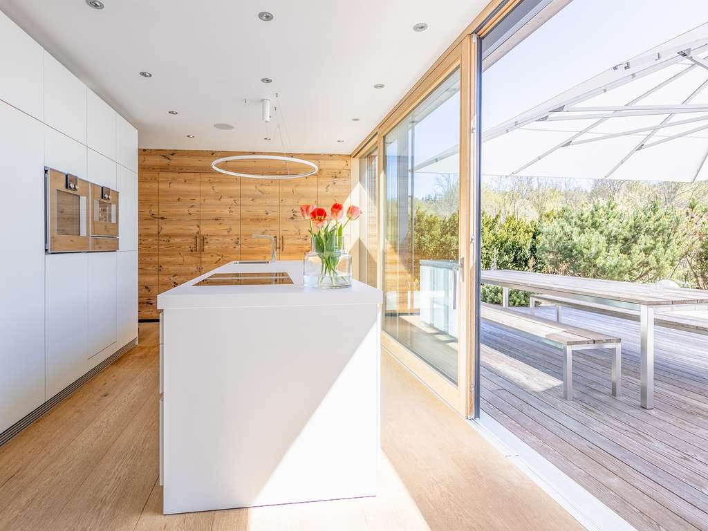 Immobilie in Greifenberg - HIGH-END EINFAMILIENHAUS MIT INFINITYPOOL, WEITBLICK UND GUTER ANBINDUNG - Bild 1