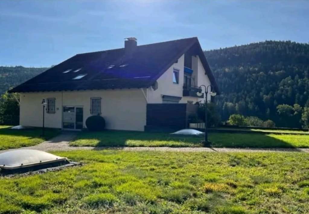 Immobilie in Bad Wildbad - Ruhige 1-Zimmer-Eigentumswohnung (UG) mit Tiefgaragenstellplatz in Bad Wildbad - Bild 0