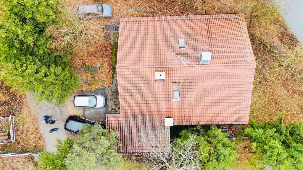 Immobilie in Thurmansbang - Sanierungs-Highlight: Drei großzügige Wohnungen in einem charmanten Mehrfamilienhaus+Rendite wartet - Bild 3