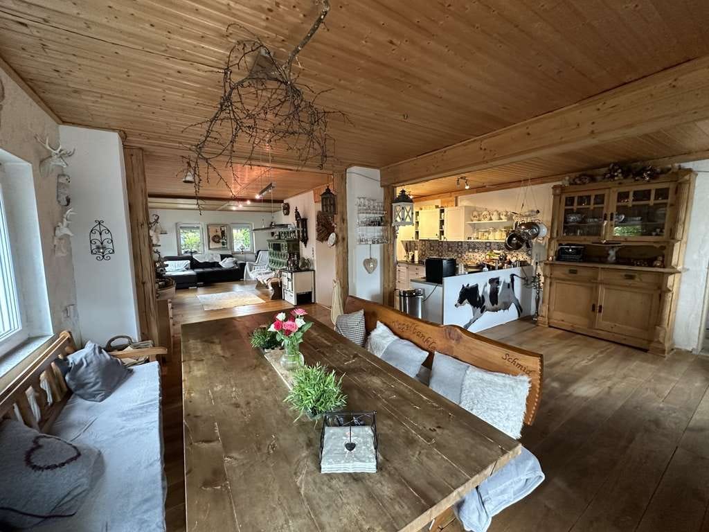 Immobilie in Bissingen an der Teck - Ländlicher Charme: Bauernhaus-Romantik, Nähe Randecker Maar und Breitenstein - Bild 3