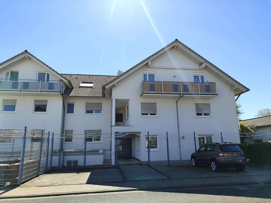 Immobilie in Karlstein am Main - Gepflegte 3-Zimmer-Wohnung mit Balkon, TG- & Außenstellplatz in Karlstein zu verkaufen - Bild 1