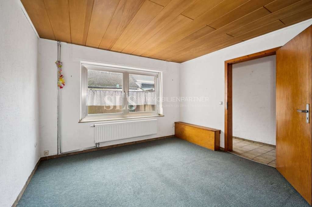Immobilie in Wegberg - Innenhof statt Straße – Charakterstarkes Hofhaus mit vielseitiger Nutzung - Bild 1