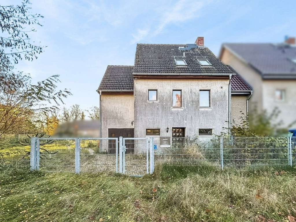 Immobilie in Werneuchen - Familienidyll mit großem Garten – Charmantes Einfamilienhaus mit Garage und Terrasse in Werneuchen - Bild 0