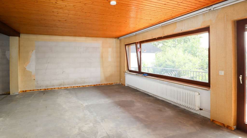 Immobilie in Pliezhausen - Einfamilienhaus mit Einliegerwohnung, Garten & Fernblick in guter Lage von Pliezhausen-Gniebel - Bild 3