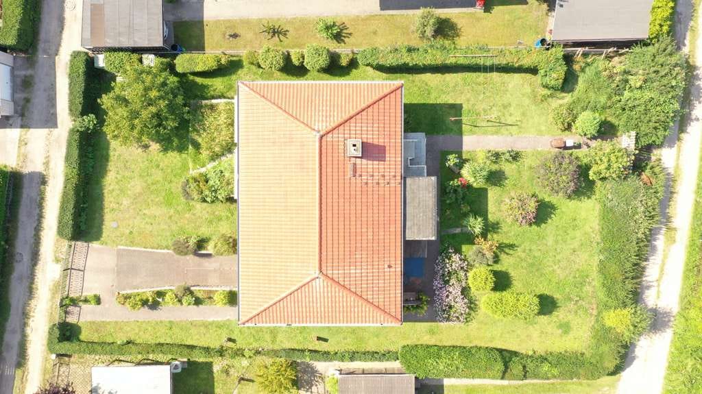 Immobilie in Barth - Großzügiger Bungalow mit Einliegerwohnung, Sauna und sonniger Südterrasse in ruhiger Lage von Barth - Bild 1