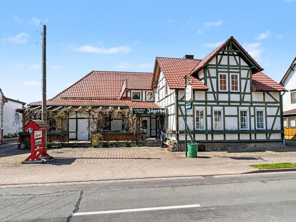 Immobilie in Ellrich - Einziehen. Übernehmen. Durchstarten. Gastbetrieb „Jägerhof“ mit Veranstaltungsräumen, Gästezimmern - Bild 0
