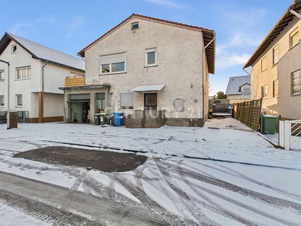 Immobilie in Weiterstadt - Top Grundstück mit Altbestand - Bild 1