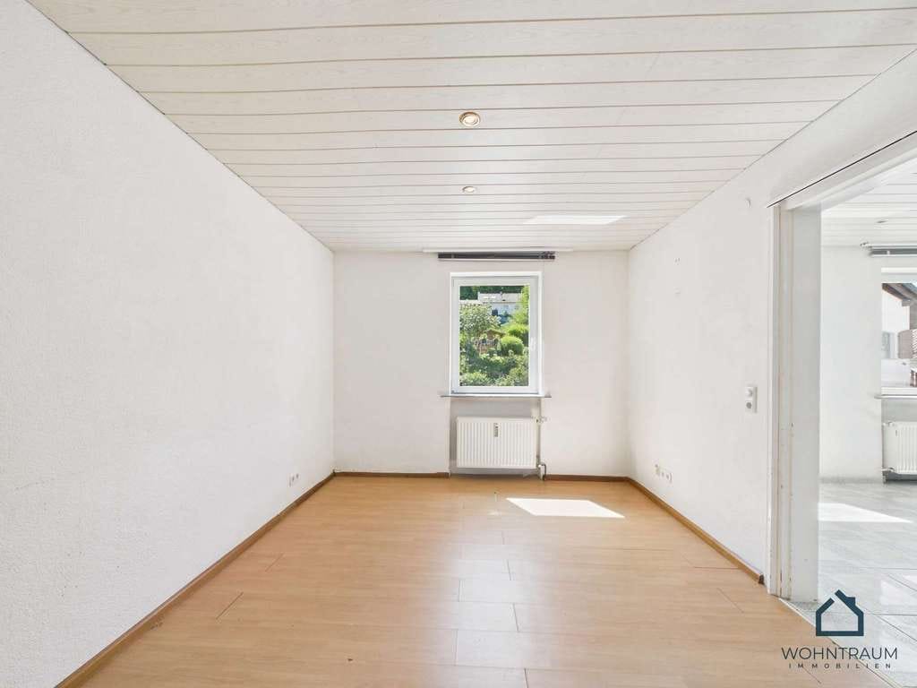 Immobilie in Lahr/Schwarzwald - Einfamilienhaus in Lahr: 7 Zimmer & Potenzial zum Zweifamilienhaus - Bild 5