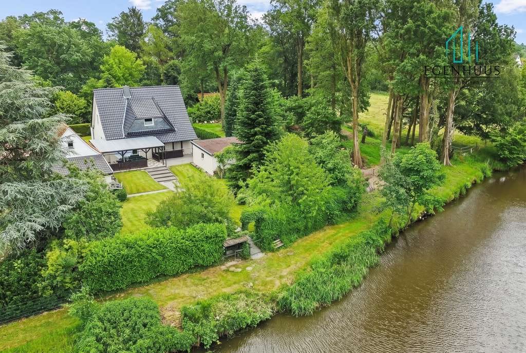 Immobilie in Barnstorf - Saniertes Einfamilienhaus auf Traumgrundstück mit direktem Zugang zur Hunte - Bild 0