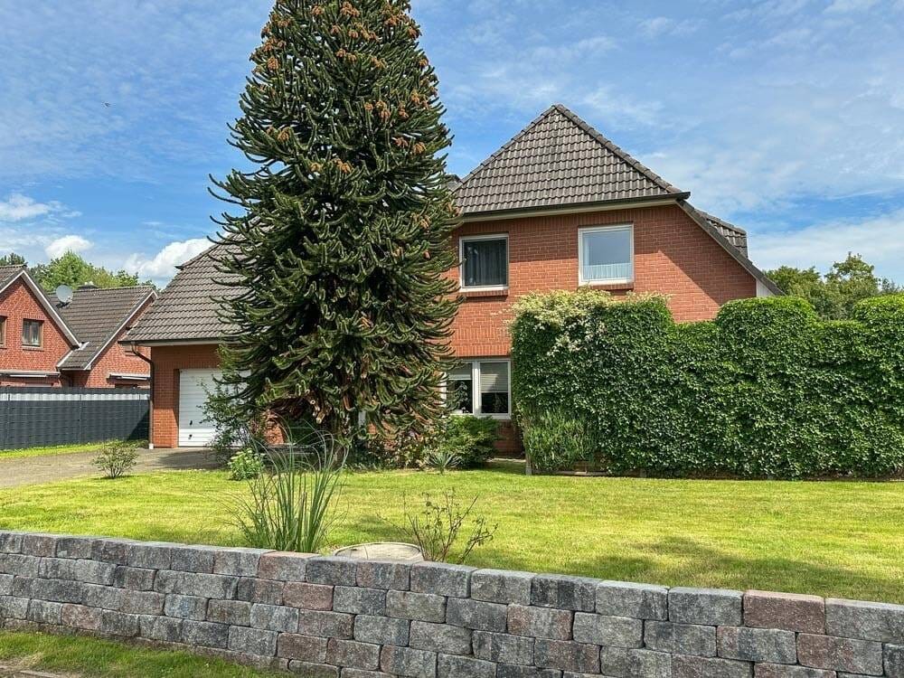 Immobilie in Oldendorf - Ideal für Familien - großzügiges Einfamilienhaus in zentraler Lage von Oldendorf - Bild 0