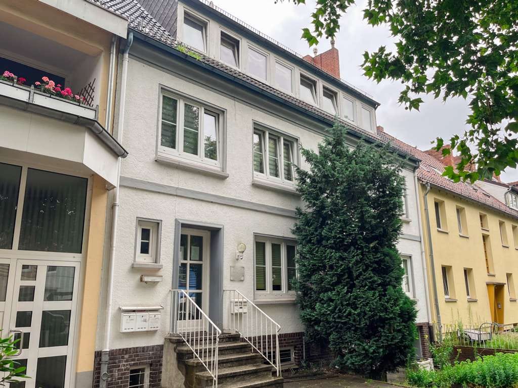 Immobilie in Bremen - Gepflegte Wohn- und Gewerbeimmobilie mit 4 Einheiten & Garage! - Bild 1