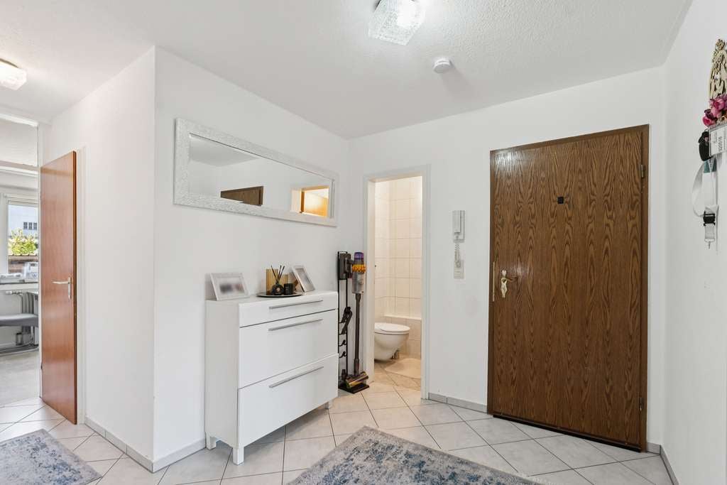 Immobilie in Weil am Rhein - 3‑Zim.‑Wohnung mit Balkon & Carport in Weil am Rhein - Bild 4
