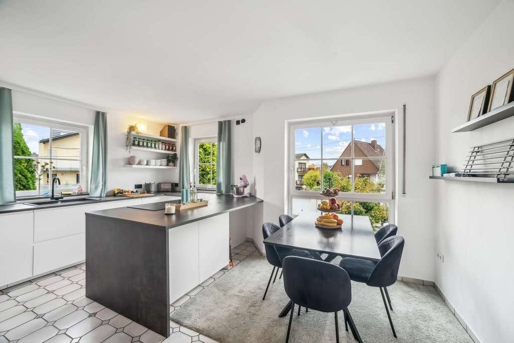 Immobilie in Siershahn - Viel Platz für Familie & Generationen – Wohnhaus mit ca. 290 m² Wohnfläche - Bild 2