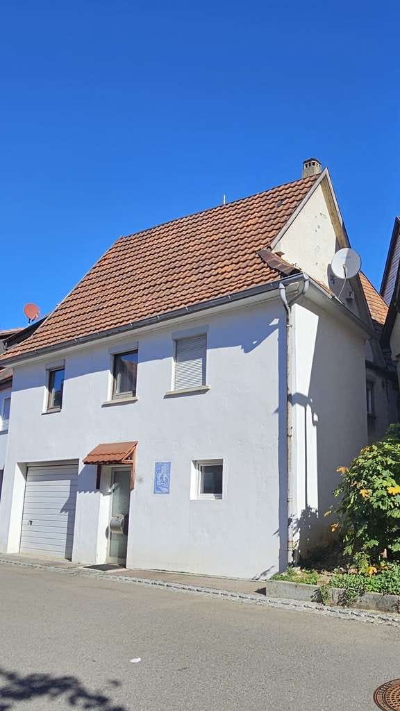 Immobilie in Weilheim an der Teck - Charmantes Haus in zentraler Lage mit Potenzial - Bild 1
