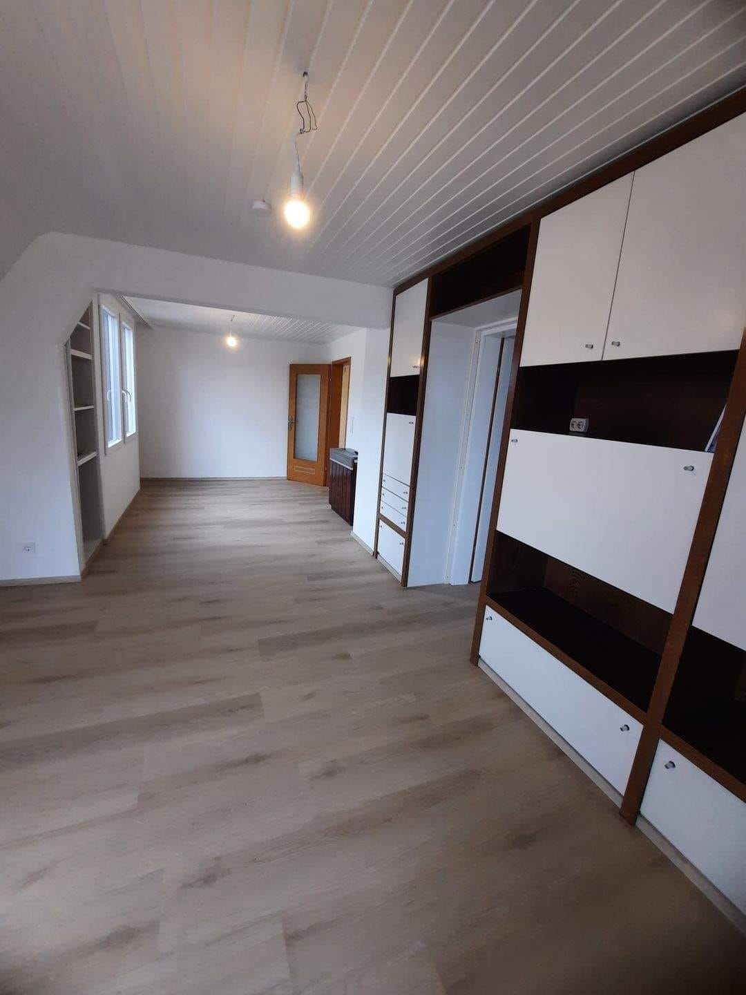 Immobilie in Zweibrücken - Sehr attraktives 3 Familienhaus mit Gewerbefläche mit Stadtblick  - Bild 4