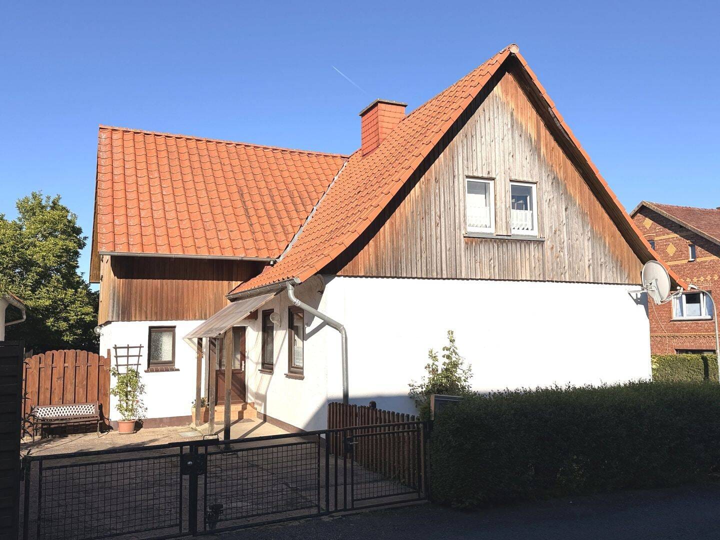 Immobilie in Grebenstein - Großes Zweifamilienhaus mit tollem Grundstück in Grebenstein-Schachten - Bild 4