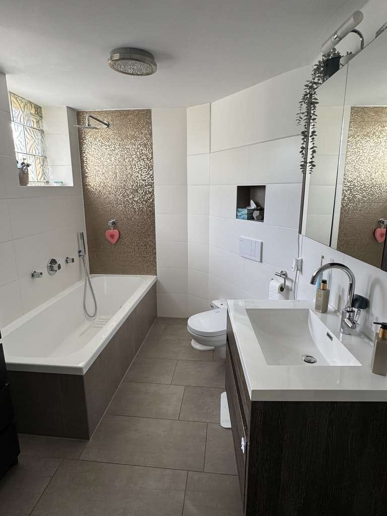 Immobilie in Marbach am Neckar - 2,5 Zimmer Wohnung mit großer Terrasse und Garage - Bild 2