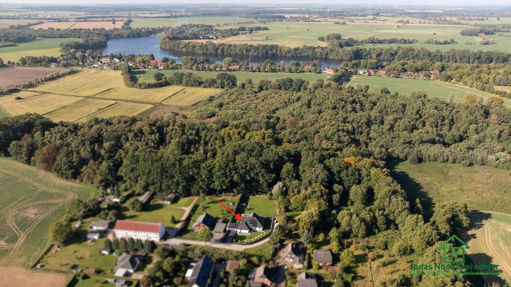Immobilie in Cramonshagen - Exklusives modernes Einfamilienhaus mit Garten und Doppelgarage - für den Käufer provisionsfrei - Bild 2