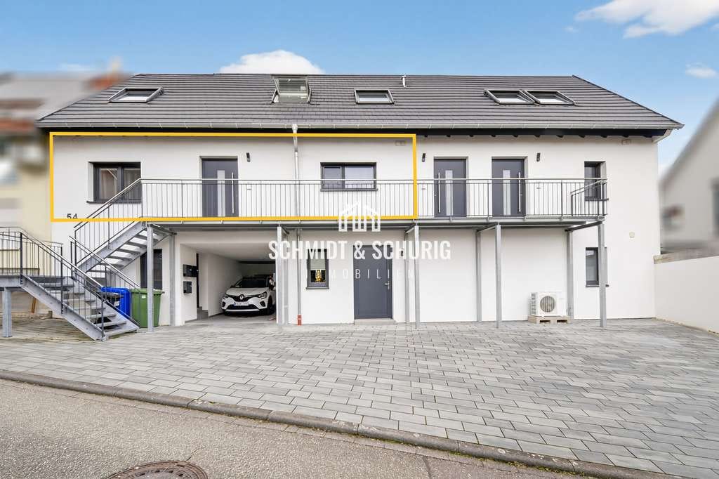 Immobilie in Walzbachtal - Helle kernsanierte 2-Zimmer-Wohnung mit Ankleide, Balkon und Stellplatz - Bild 1