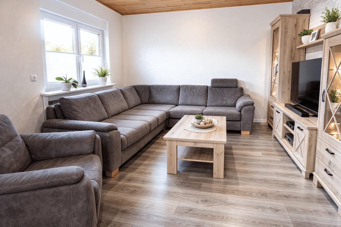 Immobilie in Esterwegen - Modernisiertes Einfamilienhaus in bester Lage von Esterwegen - Bild 1