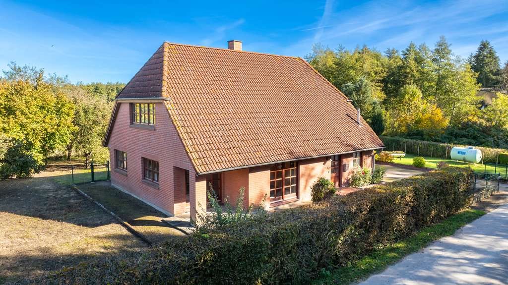 Immobilie in Altenkrempe - Raus auf´s Land! Einfamilienhaus mit Weitblick über Felder und Wiesen in Stolpe - Bild 3