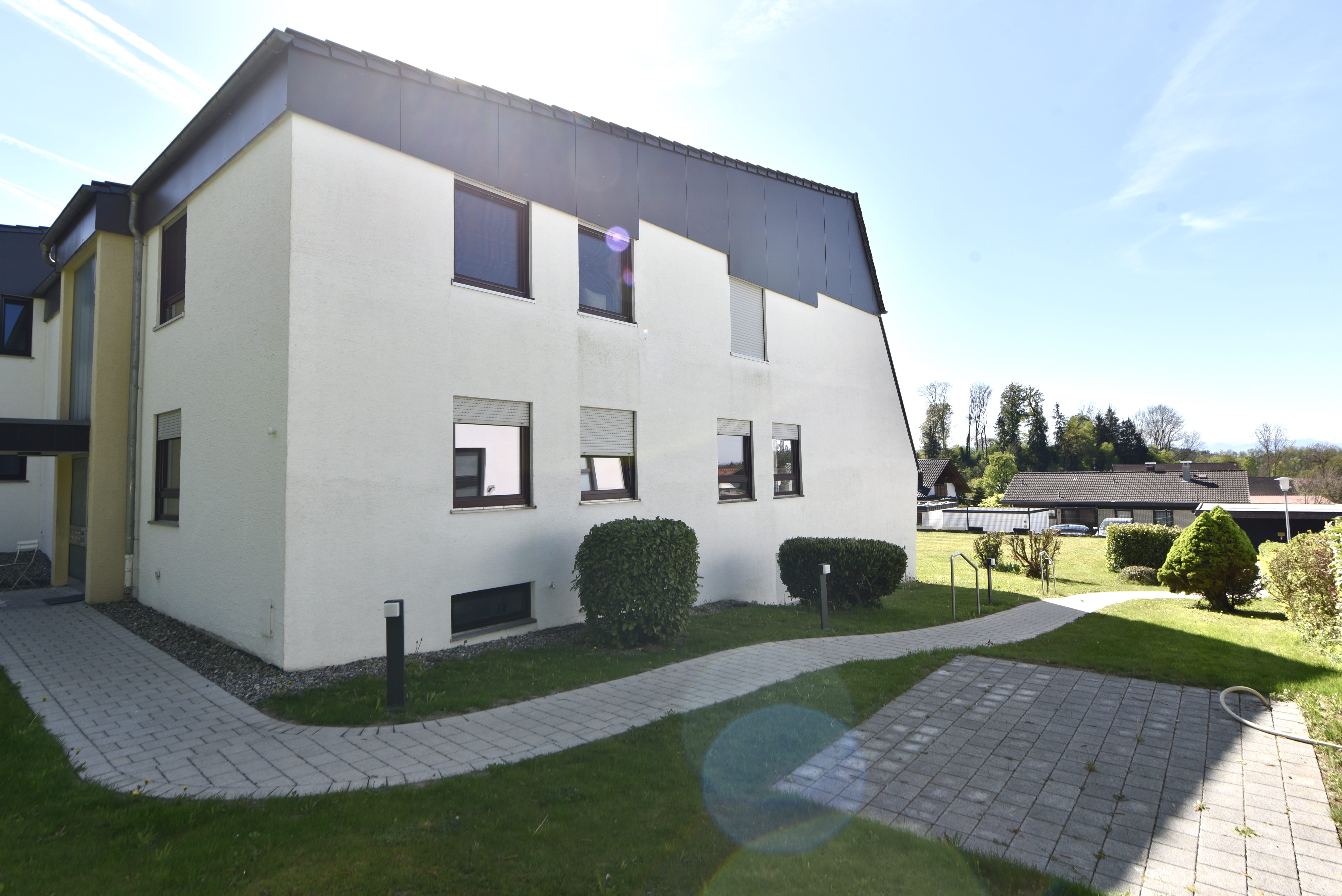Immobilie in Amtzell - Moderne 4-Zimmer-Wohnung mit Balkon und Garage in Amtzell zu verkaufen - Bild 2