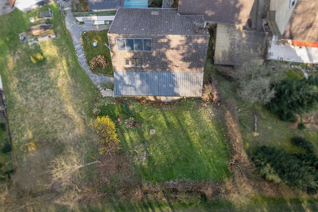 Immobilie in Neckarbischofsheim - Wohnen mit Charakter: Maisonette-Wohnung in ausgebauter Scheune am Waldrand mit Sonnenterrasse - Bild 2
