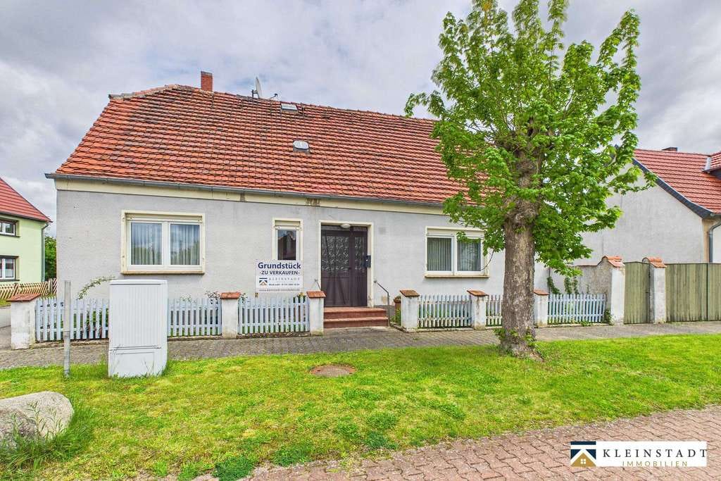 Immobilie in Klietz - Viel Platz für Ihre Wohnideen- Einfamilienhaus mit großem Grundstück in Klietz - Bild 2