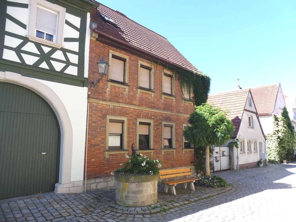Immobilie in Haßfurt - Ruhig gelegenes, familienfreundliches Stadthaus mit Mainblick in ruhiger & begehrter Altstadtlage, W - Bild 4