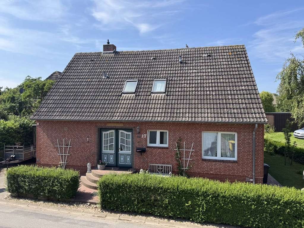 Immobilie in Oevenum - Familienhaus in der idyllischen Buurnstrat in Oevenum auf Föhr - Bild 1