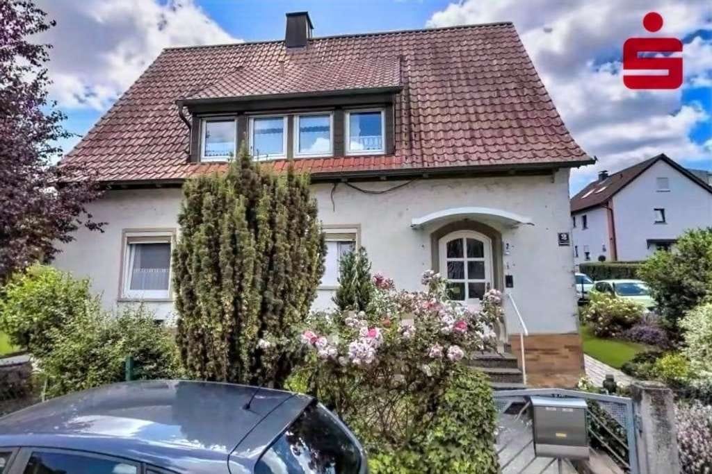 Immobilie in Geldersheim - Zweifamilienhaus in Geldersheim mit Nebengebäuden - Bild 0